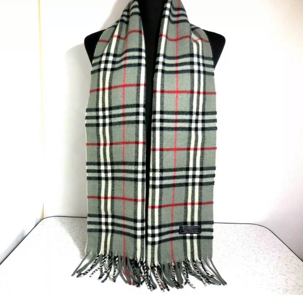 Burberrys Scarf